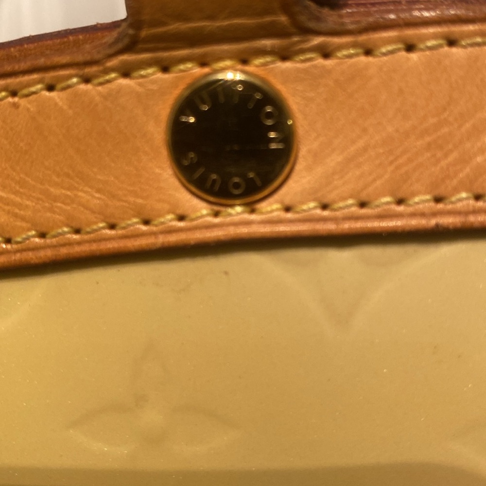 Louis Vuitton Brea MM Yellow Vernis Handbag - Picture 15 of 15